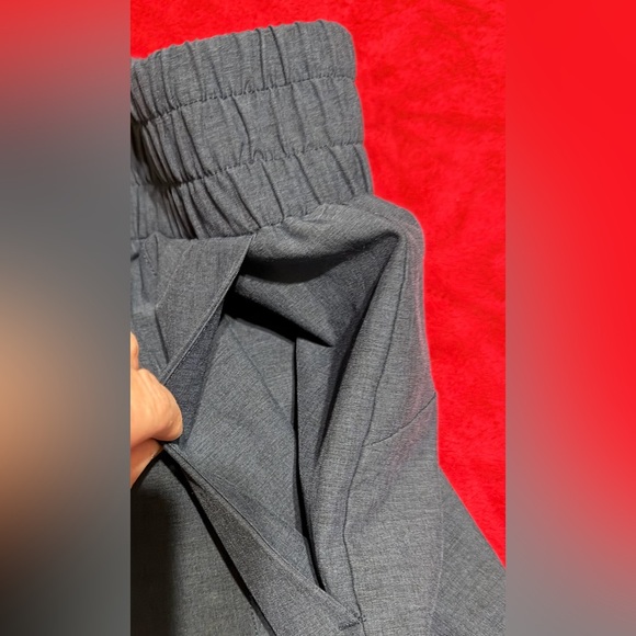 Medium Zyia perfection joggers navy blue with POCKETS Super Comfy & Lightweight - Picture 12 of 15